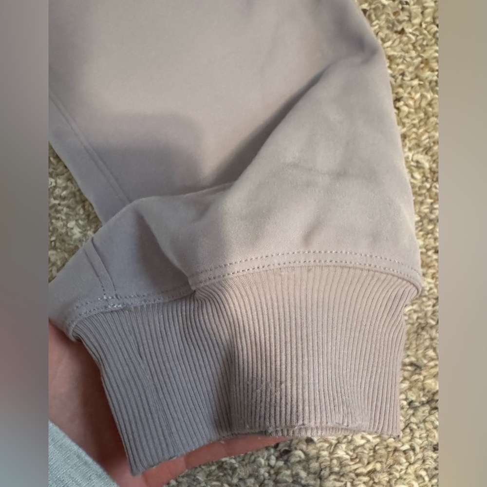 Lululemon Light Grey On the Fly Joggers - Picture 7 of 7